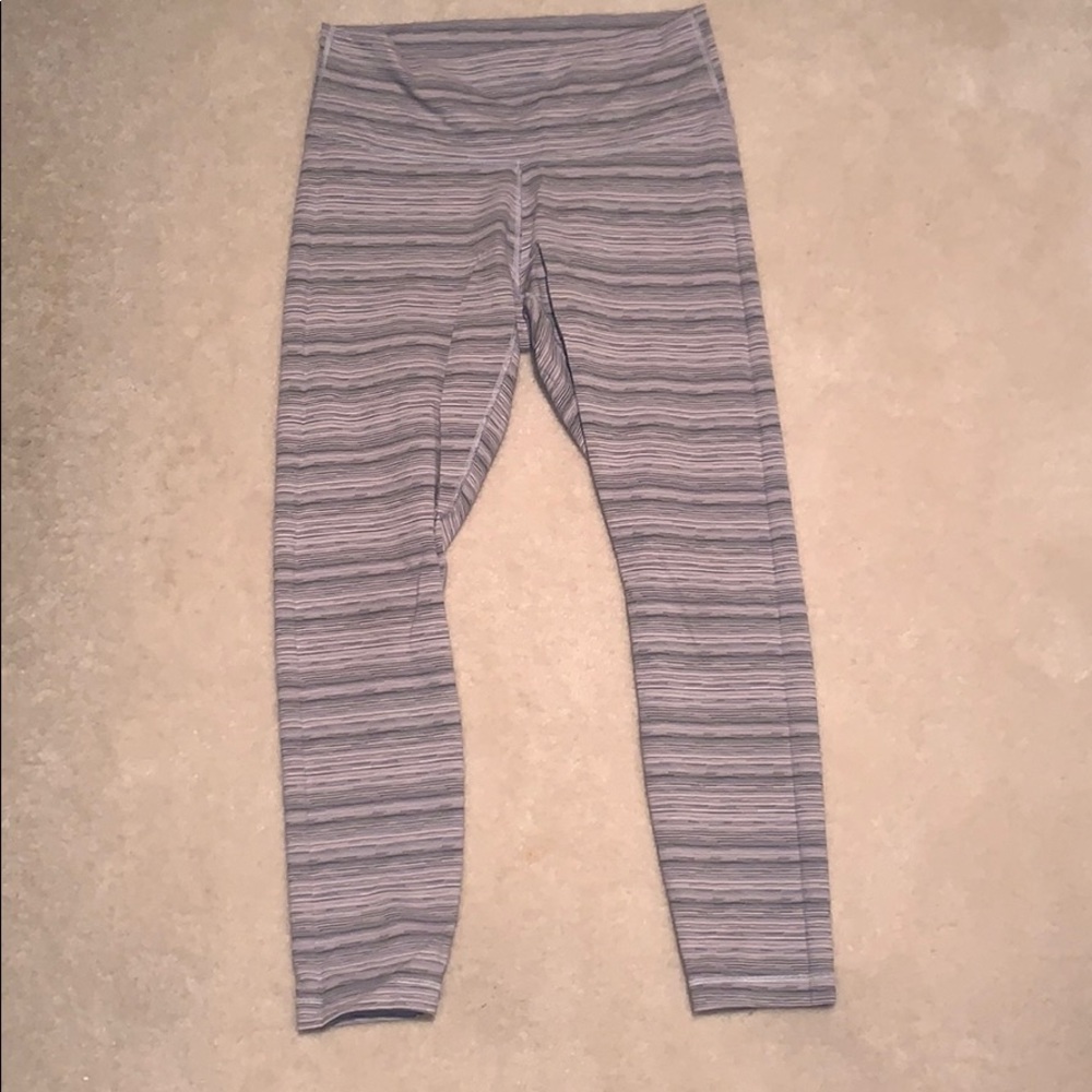 Lululemon wunder under size 10 gray pink